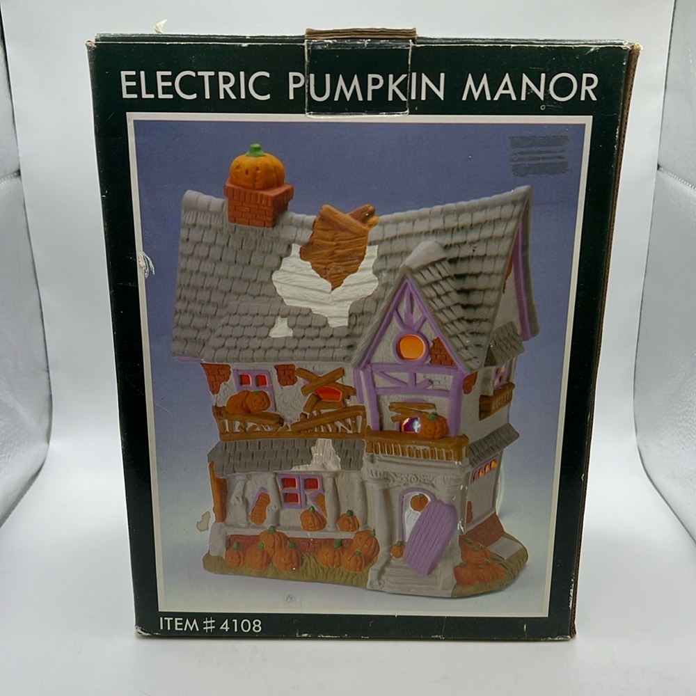 Vintage Pacific Rim Electric Pumpkin Manor Halloween Decor House 4108 Pumpkins